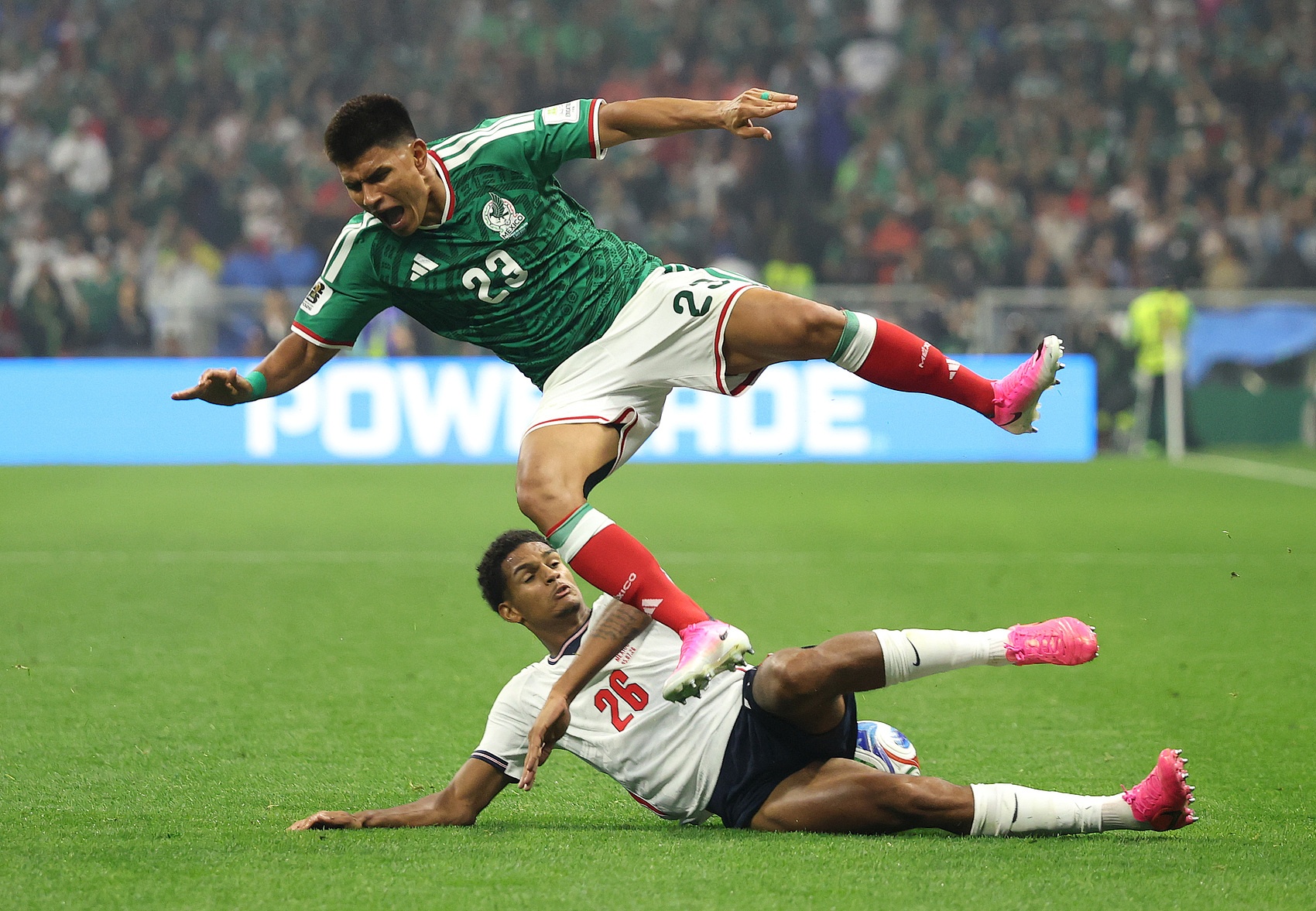 FIFA官方:宽萨直红停赛两场,复出需等决赛或三四名决赛 FIFA官方:宽萨直红停赛两场,复出需等决赛或三四名决赛