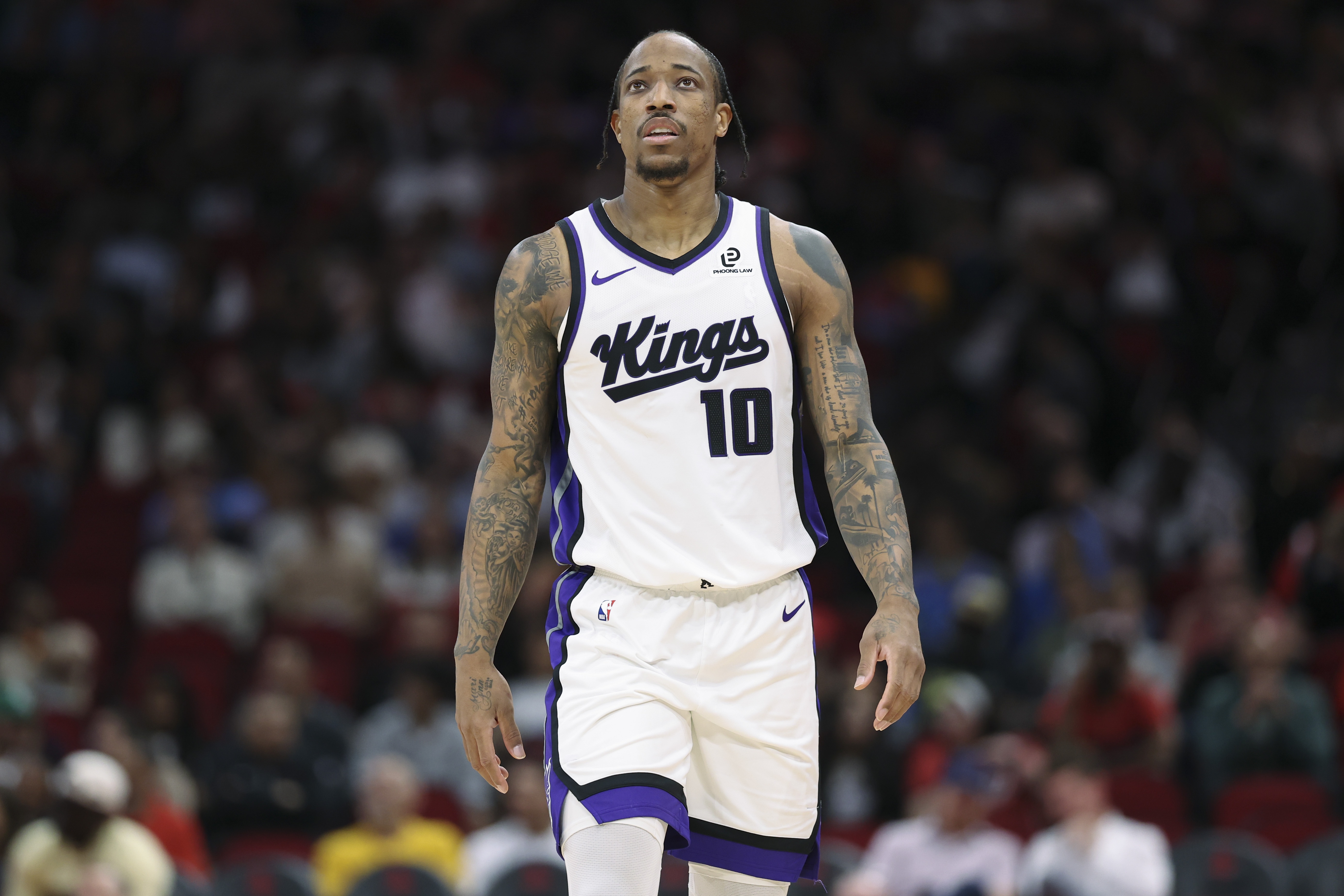 詹姆斯去哪儿与伦纳德交易冻结 NBA多队陷入连锁停滞 詹姆斯去哪儿与伦纳德交易冻结 NBA多队陷入连锁停滞