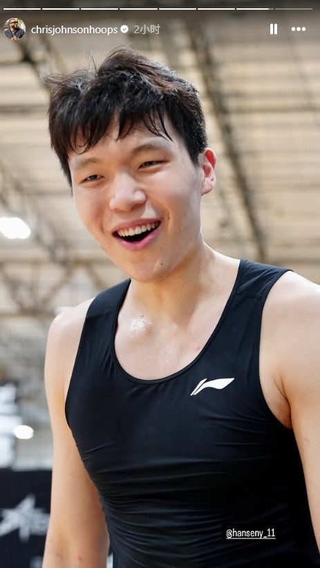 杨瀚森入镜马克西球局 与波普等NBA球员同场特训 杨瀚森入镜马克西球局 与波普等NBA球员同场特训