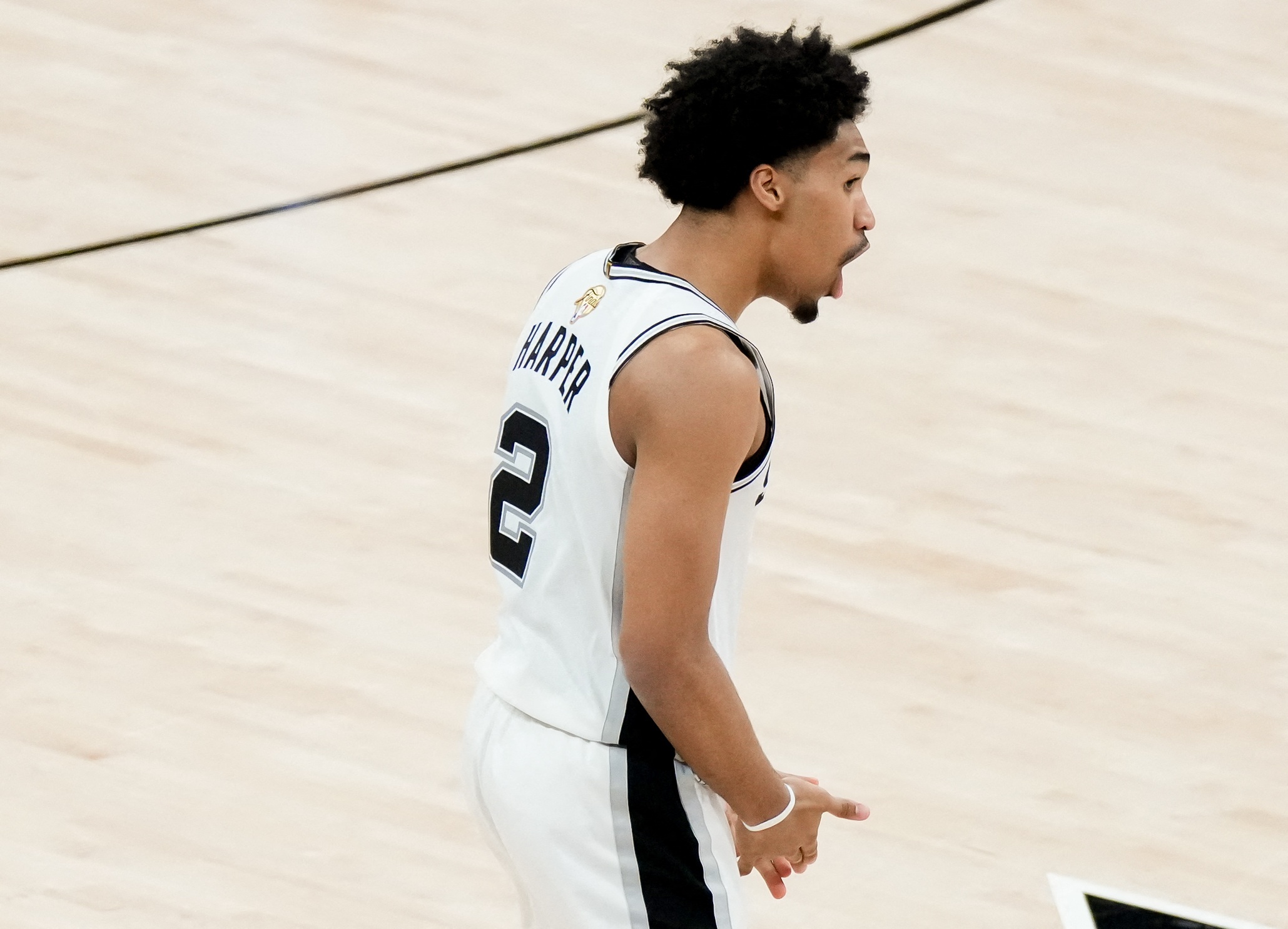 哈珀称能进NBA已够棒 首发替补不影响态度 哈珀称能进NBA已够棒 首发替补不影响态度